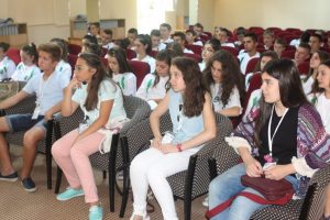 Pomak gen&ccedil;ler Bursa'da T&uuml;rk k&uuml;lt&uuml;r&uuml;n&uuml; &ouml;ğreniyor
