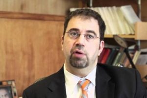 D&uuml;nyaca &uuml;nl&uuml; ekonomistten korkutan tablo: Felaket olur!