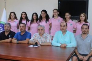 Bursa B&uuml;y&uuml;kşehir Belediyespor Basketbol'da 4 imza