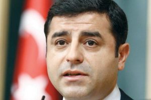 Selahattin Demirtaş toplantıyı iptal etti, acil olarak Br&uuml;ksel'e gitmeye karar verdi