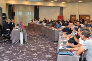 "Kendisini T&uuml;rk hisseden herkese Milli forma kapısı a&ccedil;ık"