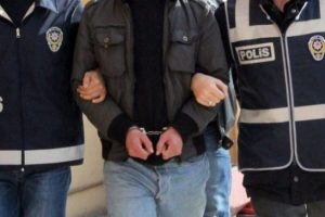 Diyarbakır'da g&ouml;zaltı dalgası! Aralarında eski belediye başkanı da var!