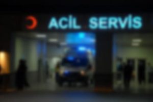 Hastaneyi basıp &ouml;ld&uuml;resiye d&ouml;vd&uuml;ler!
