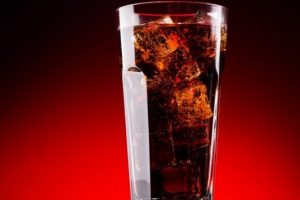 Kahve, &ccedil;ay ve kolalı i&ccedil;ecekler &ccedil;ok terletiyor