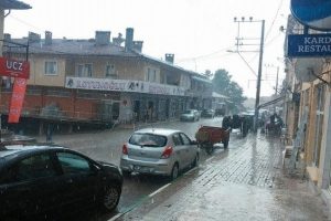 Bursa yağmura hazırlıksız yakalandı