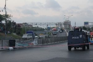 Ş&uuml;pheli paketten par&ccedil;a tesirli bomba &ccedil;ıktı