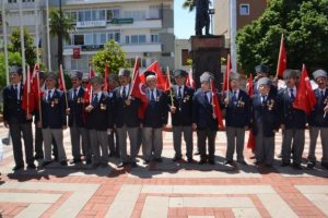 Gazilerden &ccedil;ağrı: Bizi askere alın