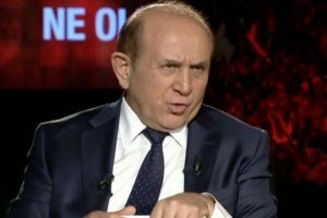 Burhan Kuzu: "Kaşınıyorum"