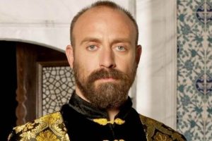 Halit Ergen&ccedil;'in b&ouml;l&uuml;m başı maaşı dudak u&ccedil;uklatacak