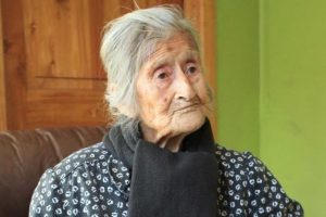 60 yıldır rahminde bebek taşıyor