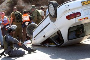 İsrail askerleri 'yayalara &ccedil;arpan' Filistinliyi vurdu