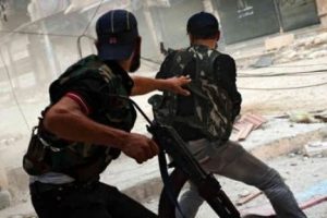 "İran, Suriye'ye savaş&ccedil;ı taşıyor"