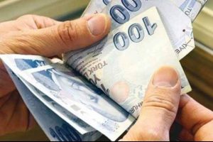 Memura evlenme yardımı masada