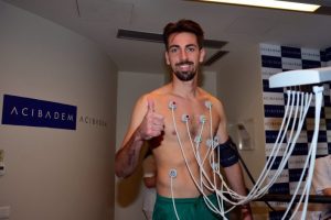 Isaac Cuenca sağlık kontrol&uuml;nden ge&ccedil;ti