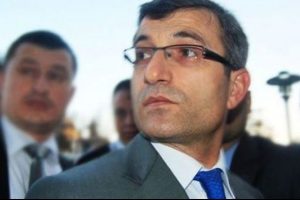 'Bildiri dağıtan' savcı Muammer Akka&ccedil; i&ccedil;in yargılama kararı