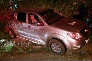Babasının park ettiği aracın altında kalan bebek &ouml;ld&uuml;