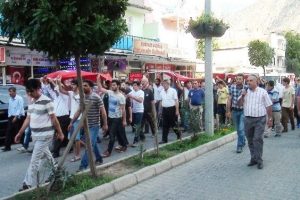 Bursa'nın şehidi g&ouml;zyaşlarıyla son yolculuğuna uğurlandı