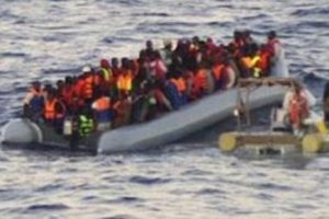 Ayvalık'ta 275 ka&ccedil;ak g&ouml;&ccedil;men yakalandı