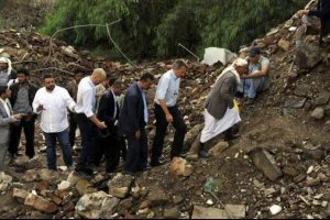 Suudi savaş u&ccedil;akları Yemen'i bombaladı!