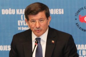 Davutoğlu arayıp 'ge&ccedil;miş olsun' dedi