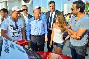 Otomobili Bakan Işık test etti