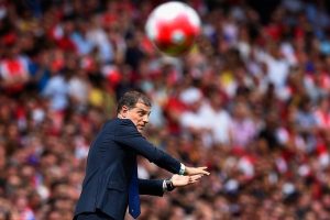 Bilic Wenger'i dize getirdi!