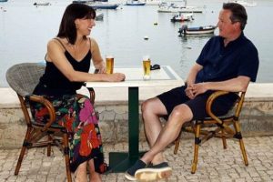 David Cameron'ın umudu zayıflatan ayakkabılarda