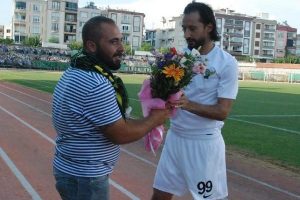 Akhisar'da yeni kaptan Hasan Kabze