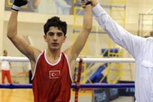 Boksta &ccedil;eyrek finaldeyiz