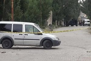 Varto'da ter&ouml;ristlerle &ccedil;atışma &ccedil;ıktı