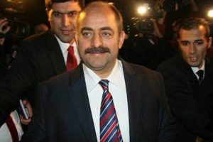 Hakkında yakalama kararı &ccedil;ıkarılan Zekeriya &Ouml;z'&uuml;n G&uuml;rcistan'a ge&ccedil;iş yaptığı ortaya &ccedil;ıktı