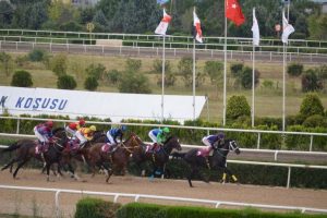 Bursa'da ilk defa 'İznik koşusu' d&uuml;zenlendi