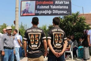 T&uuml;rkiye şehitlerine veda ediyor