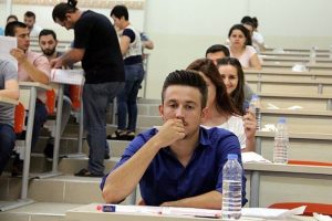 Aday &ouml;ğretmenler kadro i&ccedil;in sınava girecek