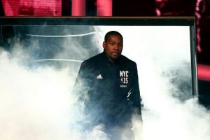 Kevin Durant d&ouml;n&uuml;yor