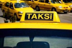 Takside 'patlatacağız' dedi, polis alarma ge&ccedil;ti