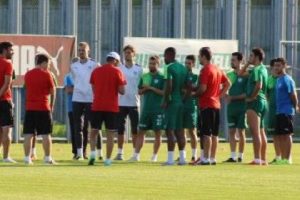 Ozan Tufan antrenmana &ccedil;ıktı
