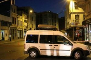 Beşiktaş'ta bir, Şişli'de 2 polis yaralandı