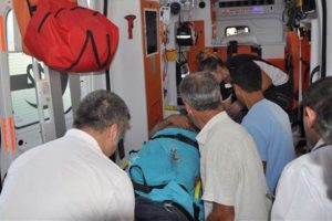 Tunceli'de polise bombalı ara&ccedil;la saldırı!