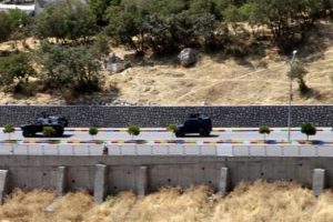 '&Ouml;zerklik' diyen il başkanının evi arandı, g&ouml;zaltılar var