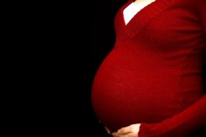 Obez gebelikte bebek &ouml;l&uuml;m&uuml; riski y&uuml;kseliyor