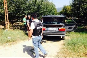 Bursa'da durdurulan ara&ccedil; bomba ş&uuml;phesiyle arandı