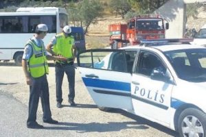 İzmir'de m&uuml;ltecilere şehre giriş yasağı