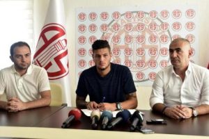 Antalyaspor Diego'yla 4 yıllık s&ouml;zleşme yaptı