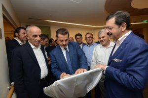Bakan &Ccedil;elik'ten Burkay'a ziyaret