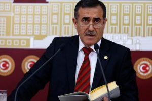"CHP ve HDP'nin tuzağını Bah&ccedil;eli bozdu"