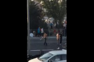 Zabıtaya kızdı; elinde palayla E-5'te yol kesti