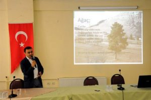 Bursa'da akademisyen g&ouml;z&uuml;yle ağa&ccedil; ve insan ilişkisi