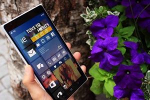 Windows 10 Mobile'a dev g&uuml;ncelleme geldi!