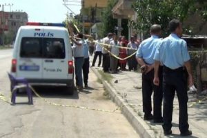 Savcıyı d&ouml;verek ka&ccedil;an şahıs vurularak &ouml;ld&uuml;r&uuml;ld&uuml;